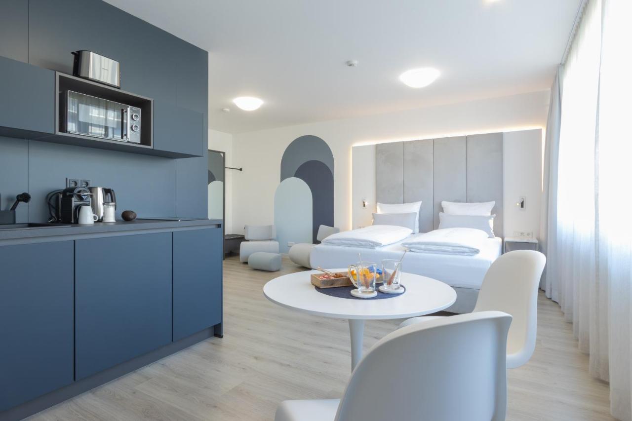 Zzzpace Smart-Hotel Bielefeld Zentrum Buitenkant foto