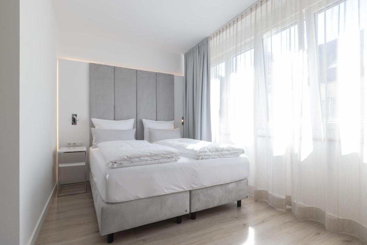 Zzzpace Smart-Hotel Bielefeld Zentrum Buitenkant foto