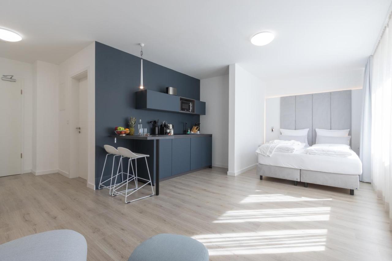 Zzzpace Smart-Hotel Bielefeld Zentrum Buitenkant foto