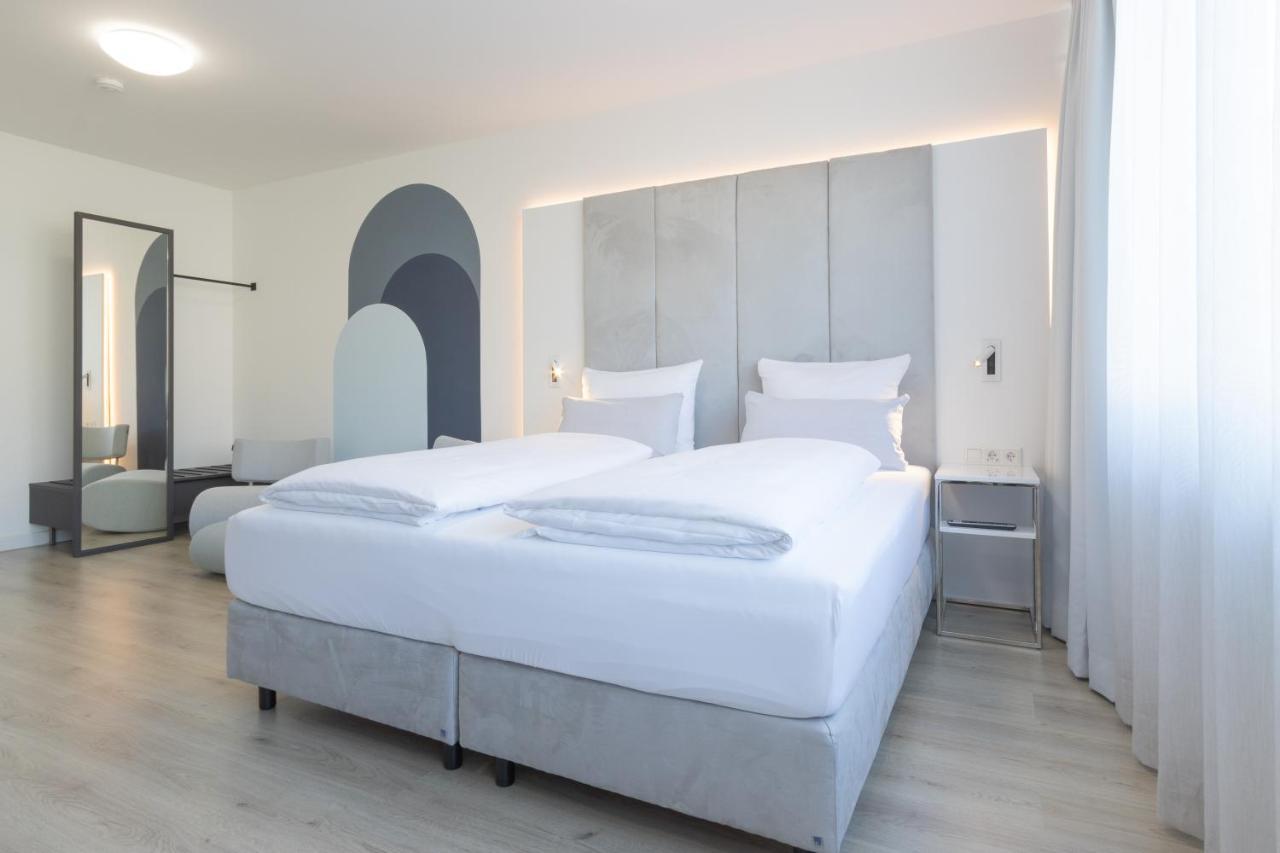 Zzzpace Smart-Hotel Bielefeld Zentrum Buitenkant foto