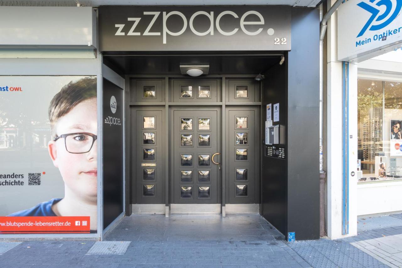 Zzzpace Smart-Hotel Bielefeld Zentrum Buitenkant foto
